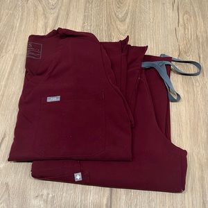 Figs scrub set. Small Catarina too & small petite Kade pants